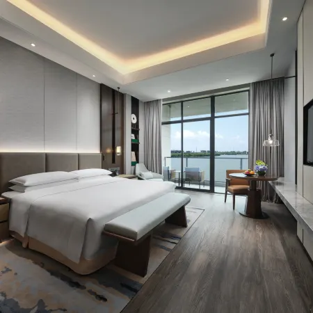 Jiaxing Pulong Hotel (Xiangjiadang)
