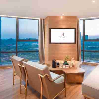 兆笙酒店(柳州窯埠古鎮城中萬達店) Rooms