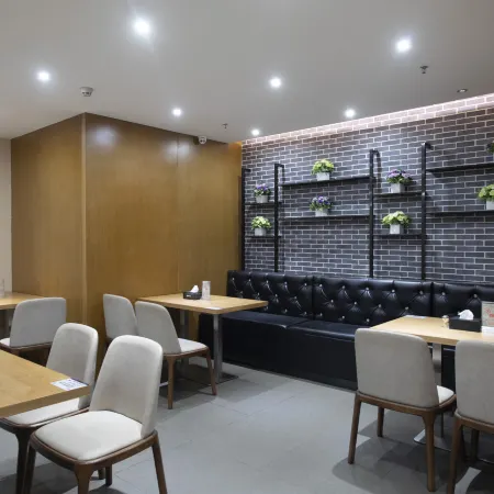 Yeste Hotel (Napo)