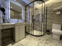 Gaozhou Nanhao Collection Hotel