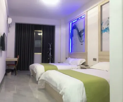 Napo Zheshang Convenient Hotel