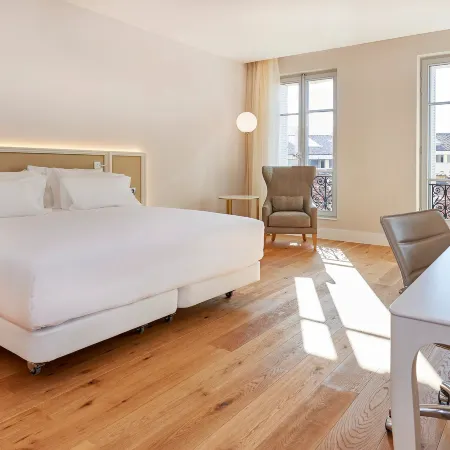 Hotel NH Collection Marseille