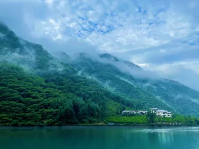 LIXIA HOTEL 워룽 자연보호구역 호텔