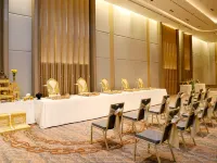 Asawin Grand Convention Hotel Hotels near Royal Thai Army