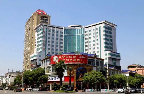 Taihe Longxin Hotel - parking