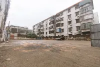Yujing Light Luxury Apartment (Haifeng Food Street Branch)