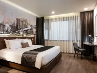 Manhattan Hotel Bangkok Hotels near Korean Town