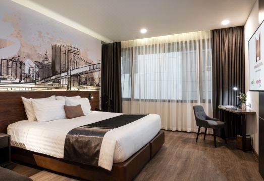 4. 맨해튼 방콕..