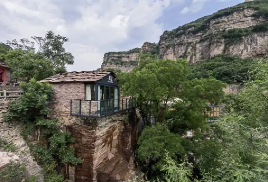 Linzhou Guanzhi Homestay (Shibanyan Gaojiatai)