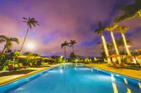 DoubleTree by Hilton Naha Shuri Castle - Pool