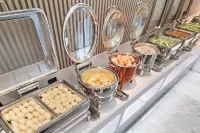 Super 8 Selected Hotel (Century Avenue Branch, Bachu County) - breakfast