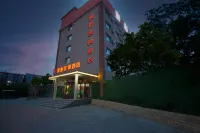 Junyi chain hotel (Huhhot Jinchuan Development Zone Industrial University store)