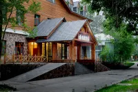 那拉提柏睿林隱飯店 新源住宿飯店