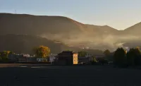 Cangrelin Homestay Hotels in Kangding