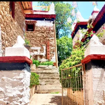 Danba township home stay small