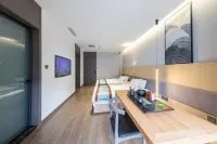 Benxi Boxing Hot Spring Hotel - balcony