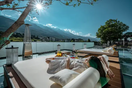 Dali Molv Shanshe Smart Homestay Отели рядом с достопримечательностью «Puxian Temple»