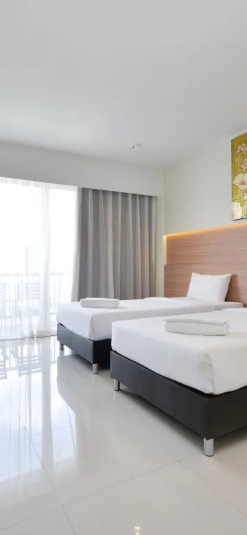 ห้องดีลักซ์ พร้อมวิวสระว่ายน้ำ