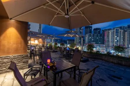 Lavande Hotel (Nanchong Nanbu County Jintianfu Haokouhe Children's Park) Отели рядом со станцией Nanbu Railway Station