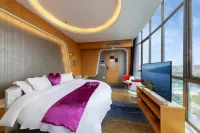 suoxiang holiday hotel Hotels near Hongmei Sports Center