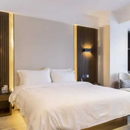 Yuxi Huaning Guanghua Hotel (Ningzhou Park)