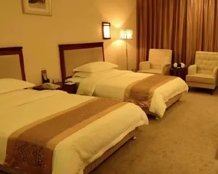 竜章ホテル(瀘県万福広場) 瀘県のホテル