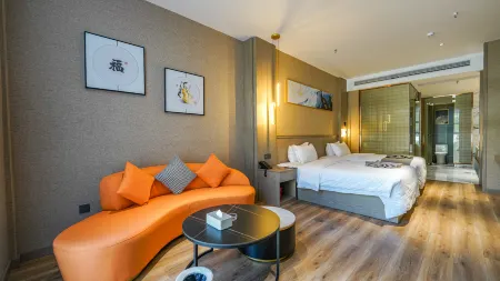 Xingshan Shuangquanzhai Hot Spring Hotel Отели рядом с достопримечательностью «bai yang zhai»