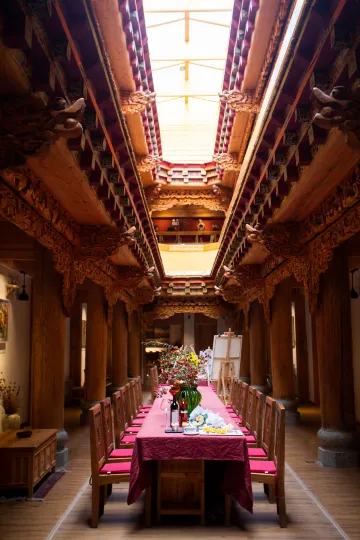 Khimtsang Hotel