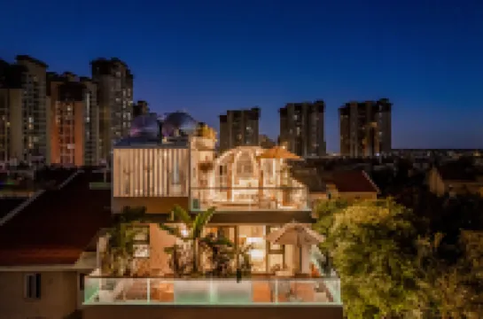 Kunming Dianchi Huayuxu Boutique Bieyuan Hotels in Century City area