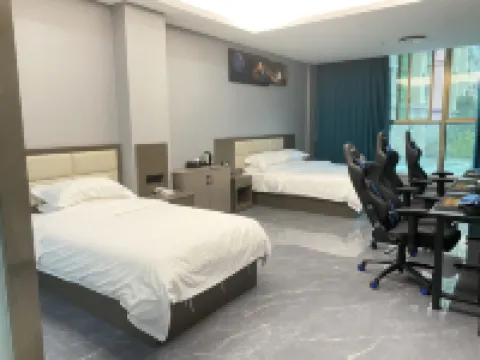 Qingtian Yunding Business Hotel