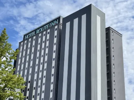 Hotel Route Inn Matsuyama -Katsuyama Dori- Отели рядом с достопримечательностью «Bocchan Wind up Clock»