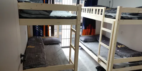 Langji Tianya Sensen Apartment (Nanning Lanjing World Shop)