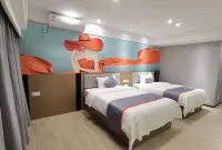 Shiman Apartment (Shenshan Cooperation Zone Huihuang No.1) - balcony