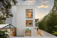 Peace of Mind · hot spring Boutique Hostel