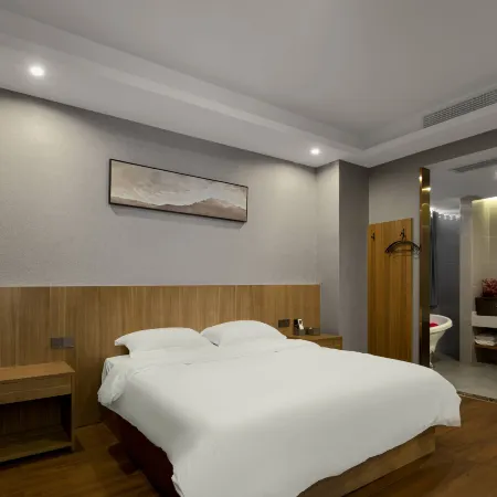 Bacheng Inn