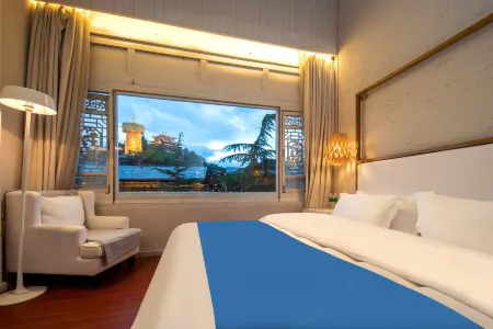 Luming Bay Hotel