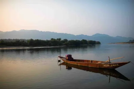 Yijiang Panshu Hostel (Fuchunjiang Branch)