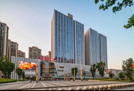 Bi'an Light Luxury Hotel (High-tech Wanda Zhengxuanhui Branch) Отели рядом с достопримечательностью «Zhengzhou University»