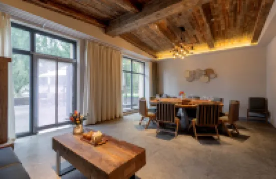 Ili Nilek Small Full Guest House
