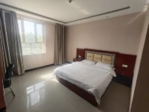 Alar Hongyuan Business Hotel