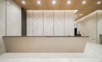 Genting Executive Apartment (Shenzhen North Railway Station Vanke Hesongxuan Branch)