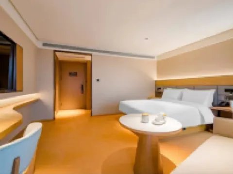 JI Hotel (Xinyangshi Zhengfu Wanda Plaza)