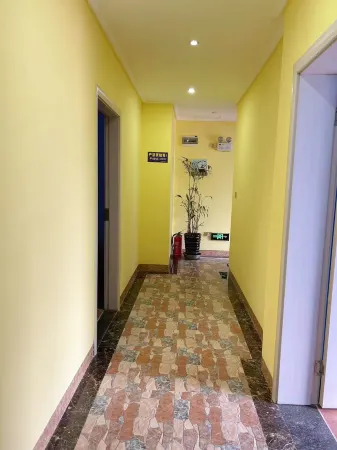 Chishui Chibei Riverside Hotel Отели рядом с достопримечательностью «Bing'an Ancient Town»