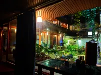 Zhuolu Guesthouse - 2-Star