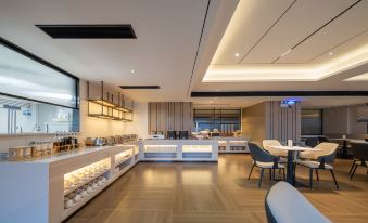 OKDAY Hotel (Zhangjiajie Zhongshang Square Dayong Ancient City)
