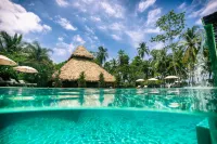 Clandestino Beach Hotels in Parrita