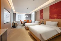 Zhonglou Jifeng International Hotel  （Xi'an  Gulou Square Huimin Street)