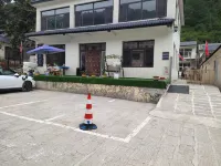 Beijing Xiangnongyuan Courtyard Hotel in zona Jinluo Peak