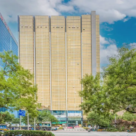 COMFORT HOTEL（Beijing Sanyuanqiao Subway Station  ） Отели рядом с достопримечательностью «Посольство США»