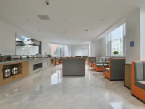 如家アイフィールホテル(扶余龍嘉広場一中) 扶余のホテル